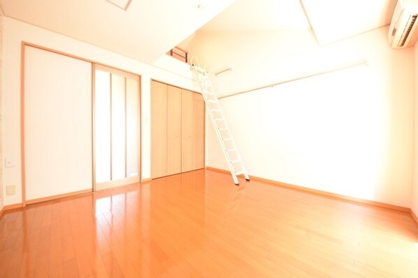 ハイム安井伍番館の物件内観写真